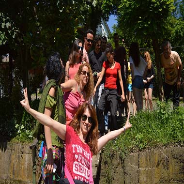 melen çayında rafting yapanlar